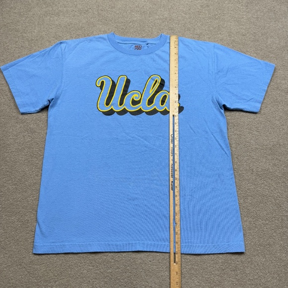 UCLA Bruins T Shirt Mens Size L Large Blue Short Sleeve Crew Neck NCAA Football - Picture 2 of 7